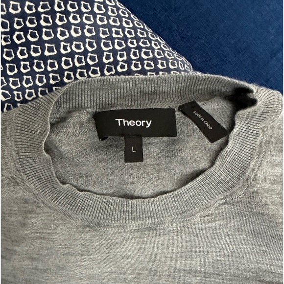 Merino wool sweater - Picture 4 of 5